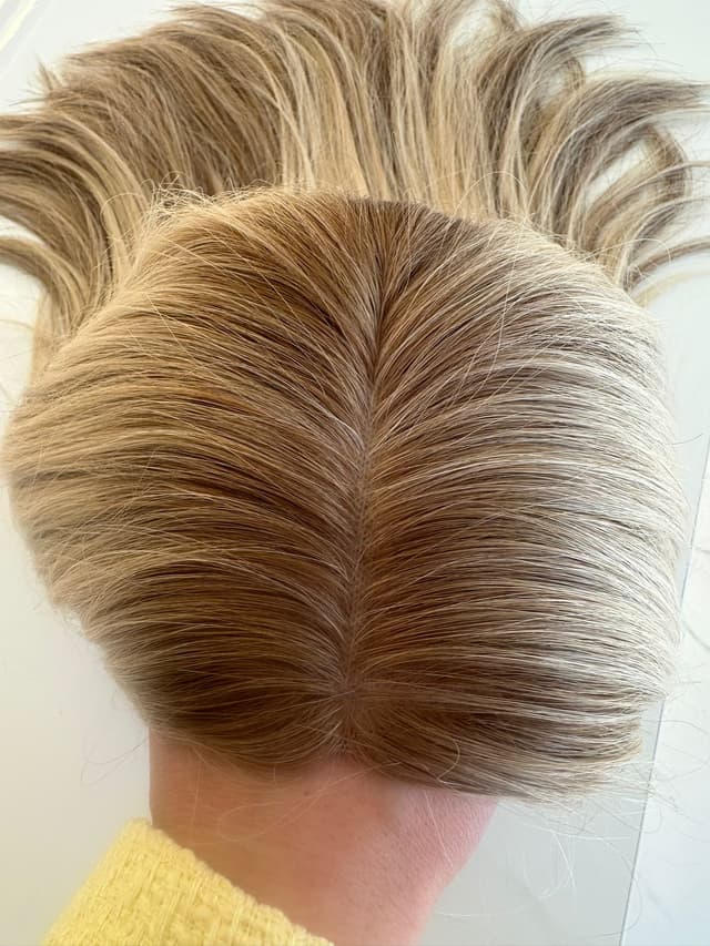 Peruca din par natural SIA Peruca din par natural SIA